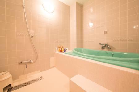 פוקוצ'יאמה Aloha Inn Aine (Adults Only) מראה חיצוני תמונה